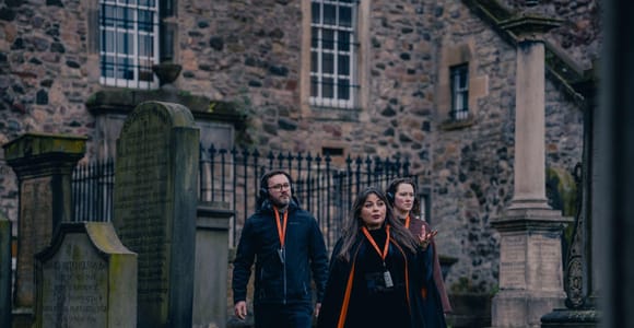 Edinburgh: Underground Vaults and Graveyard Evening Tour