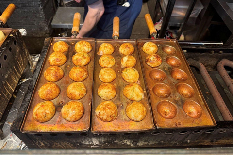 Osaka: Dotonbori Takoyaki Tour – Taste 5 & Become an Expert!