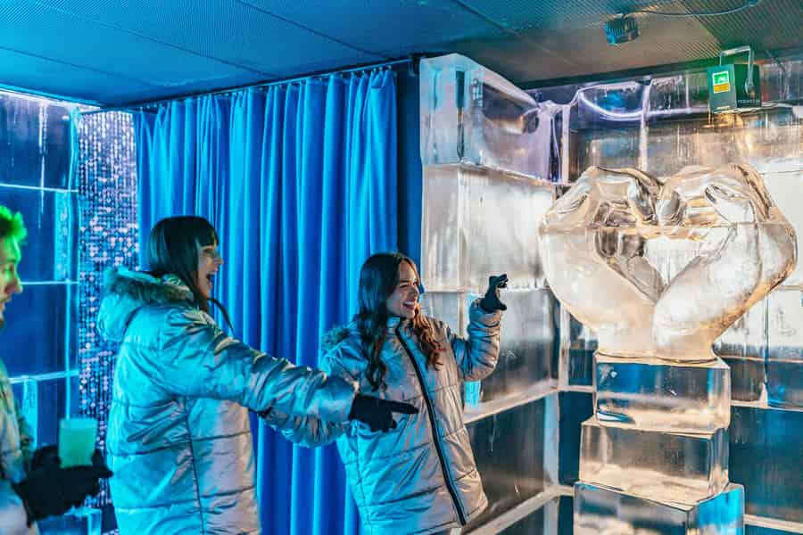 Barcelona: Ice Bar Experience Entry Ticket mit 1 Getränk. Foto: GetYourGuide Barcelona: Ice Bar Experience Entry Ticket mit 1 Getränk. Foto: GetYourGuide