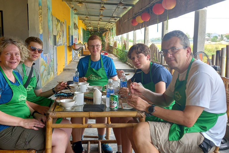 Hue : Visite du pont Thanh Toan en moto avec cours de cuisine