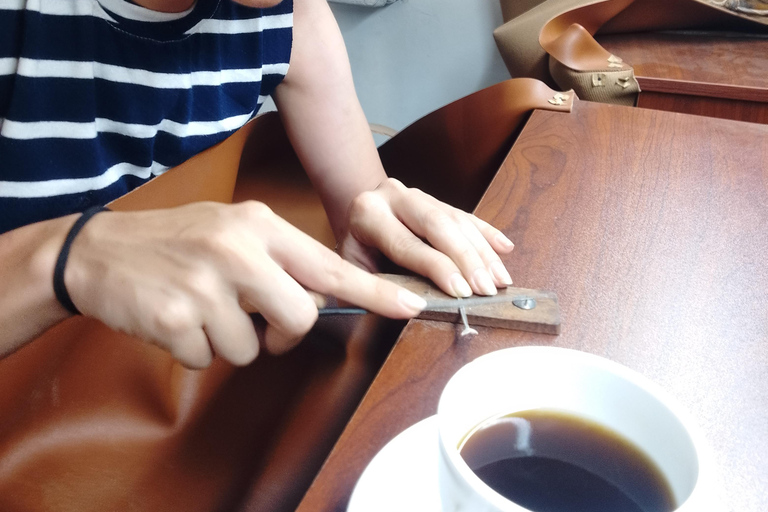 Unawatuna: Ring-Making Class: Traditional Jewelry & Sip