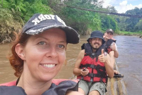 Khao Sok: Prywatny rafting bambusowy i wycieczka do świątyni w dżungliPrywatna przygoda