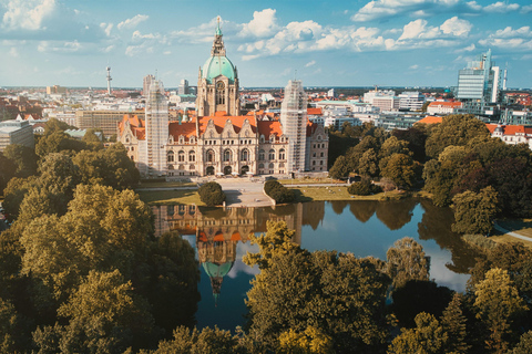 Hannover: Guided Walking/Jogging Tour with Guaranteed Insider Tips Hanover: Guided running/jogging tour with insider tip guarantee