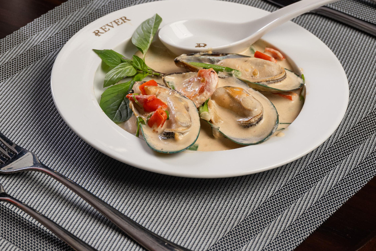 Rever Cruise: A Refined Dining Journey Along Saigon River
