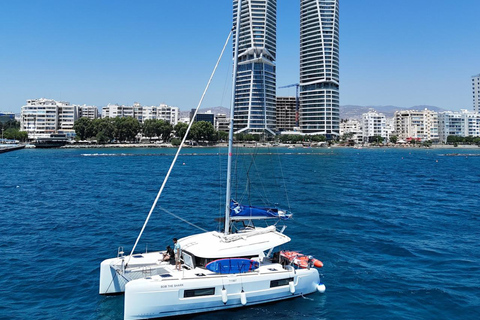 Limassol: Luxury Private Cruises with Catamaran Lagoon 40 Limassol: Luxury Private Half-Day Catamaran Cruise