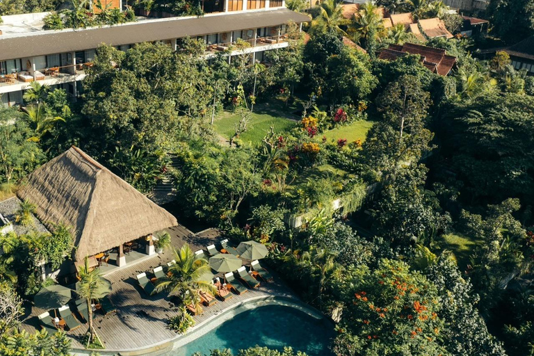 Ubud: Poolside Dining at Tropical Oasis Bar E‑Voucher Dining Voucher 350,000 IDR & Pool Accees Pass