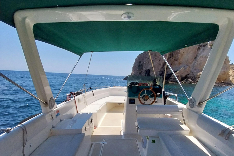 Malta: Private Boat Trip to Comino, Blue Lagoon & Gozo 4 Hours Private Boat Trip
