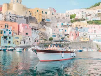 Procida: Tour completo dell'isola in barca con soste bagno e snack