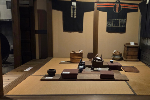 Osaka : visite privée d'une brasserie de saké avec dégustations