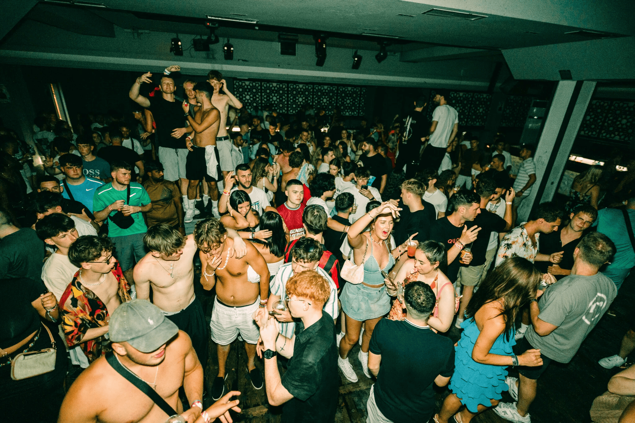 Kavos: LoveJuice-Residency im Future Club