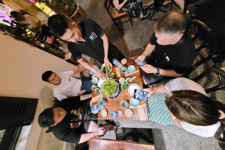 Hanoi: Michelin-Selected Private Street Food Tour Michelin-Selected Private Street Food Tour