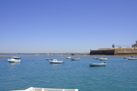 Cadiz: Catamaran Tour through the Bay of Cadiz