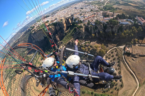 Paramotoring em Ronda (Málaga), perto de Marbella