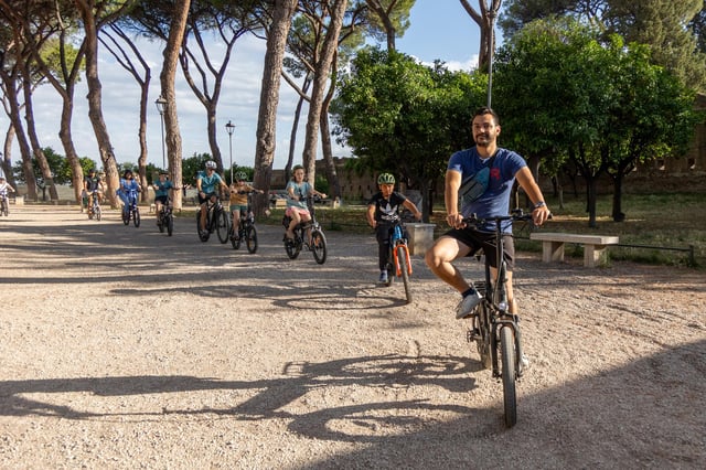 Napkelte Rómában: Kiscsoportos e-bike túra és olasz reggeli