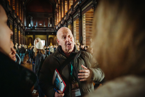 Dublin: Trinity College, Castle, Guinness and Whiskey Tour