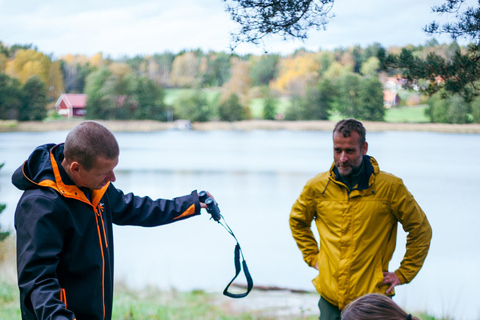 Stockholm: Vandring, utomhusmatlagning och kallvattenflytningPickup from Stockholm - drop-off Vaxholm