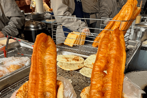 Hangzhou Breakfast Walk: Eat Like a Local in the City Center