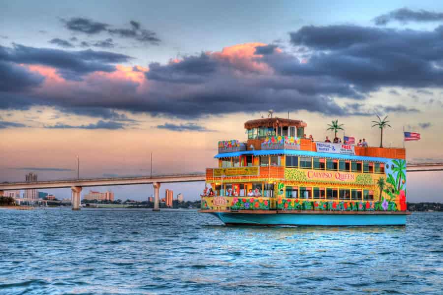 Clearwater Beach: Calypso Queen Cruise mit Buffet. Foto: GetYourGuide Clearwater Beach: Calypso Queen Cruise mit Buffet. Foto: GetYourGuide