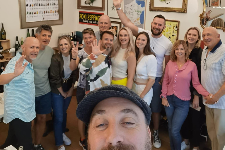 Paryż: Degustacja wina z 6 winami i deską serów