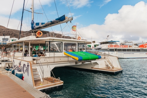 La Graciosa : Croisière sur l'île avec déjeuner et activités nautiquesLa Graciosa : croisière en catamaran de luxe et déjeuner