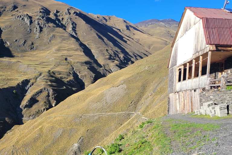 تبليسي: جولة جبال توشيتي لمدة 3 أيام مع وجبات الطعام والفندق