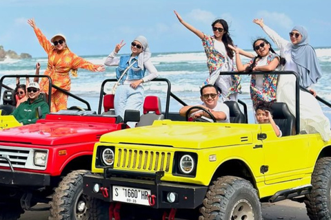 Yogyakarta: 5 beach adventure in Gunungkidul by jeep