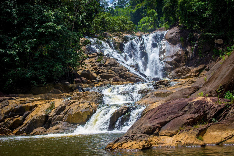 Colombo Waterfalls & adventure Private Day Tour in Sri Lanka