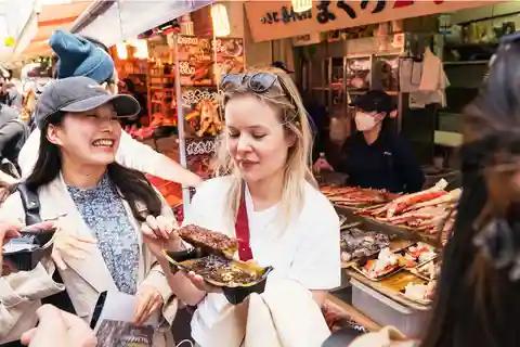 Tokyo: Tsukiji Fish Market Street Food & Fish Cutting Show