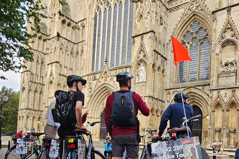 Visita York: Tour guiado na cidade em eBike com factos históricos divertidos