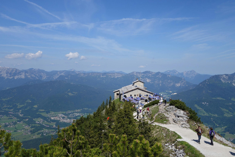 Munich: Private Chiemsee, Palace, and Eagle's Nest Tour