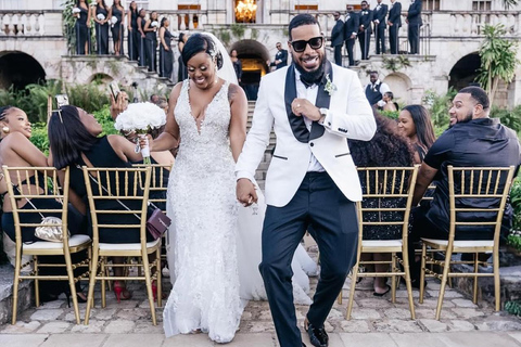 Cattura il matrimonio dei tuoi sogni con il fotografo di punta Vaughn.Cattura il tuo matrimonio da sogno con il fotografo top Vaughn