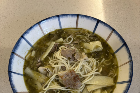 Hangzhou: Dine at Local Home with English Speaking Hosts