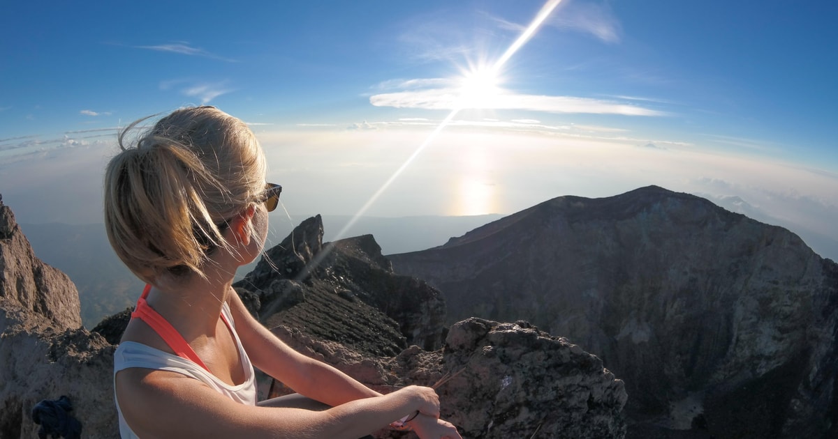 Excursión al Monte Agung: Ascensión al amanecer y conocimientos ...