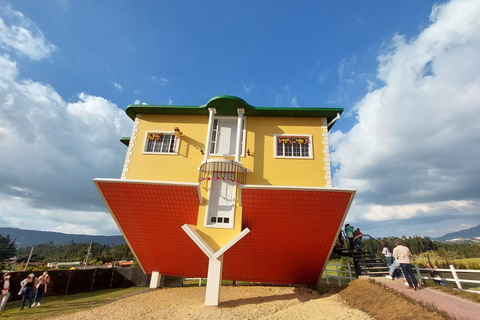 De Bogotá: Explore o vilarejo de Guatavita, a lagoa e a &quot;Casa Loca&quot;.