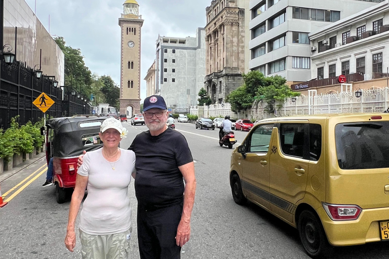 Colombo: Guided City Tuk Tuk Tour with Snacks and Transport