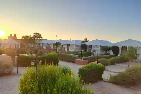 Quiet & Peaceful Night At Luxury Desert Camp