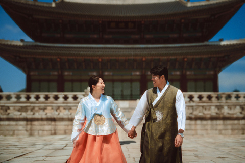 Seoul: Vintage Photoshoot with Professional Photographer