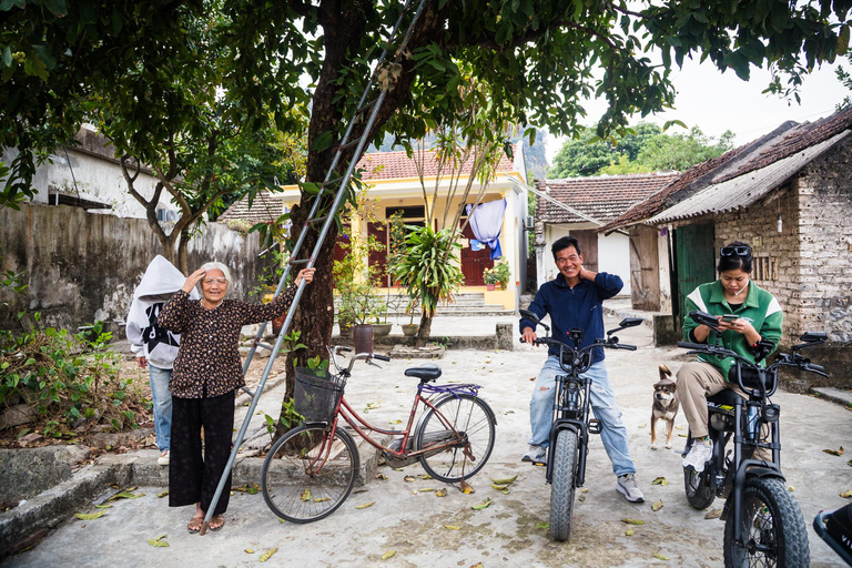 Tour in E-Bike di Ninh Binh - Paesaggi segreti di Tam Coc