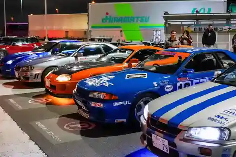 [Self-Drive] Tokyo & Daikoku Custom Car Driving Tour