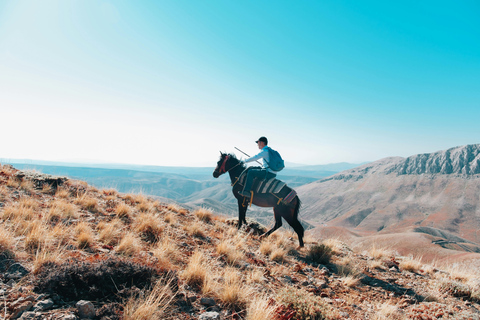 Phoenix: Horseback Ride with Cowboy Breakfast Phoenix: Horseback Ride (2 Hours) with Cowboy Breakfast