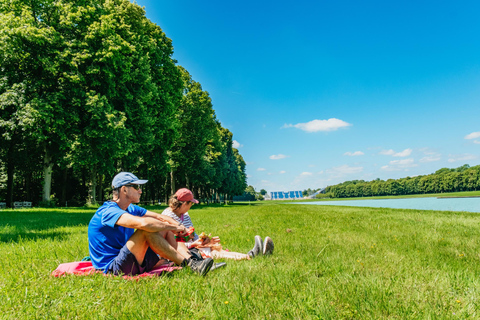 From Paris: Skip-the-Line Palace of Versailles Bike Tour