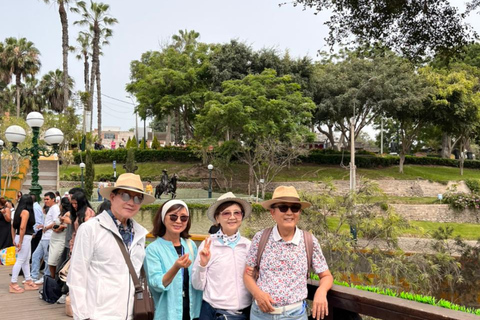 Lima: Private Tour of Barranco, La Herradura, and the Pachacámac Sanctuary