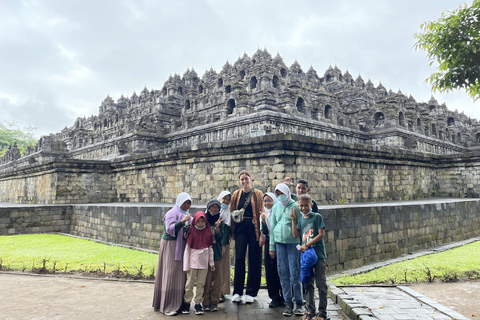 Yogyakarta: Borobudur Climb Up Half Day Guided Shared Tour