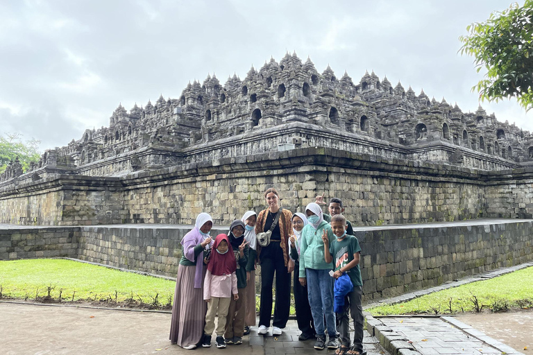 Yogyakarta: Borobudur Climb Up Half Day Guided Shared Tour