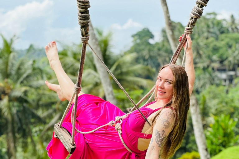 Bali: Swing, Koi Photo Boat, Monkey Forest, & Waterfall Private tour with ticket include