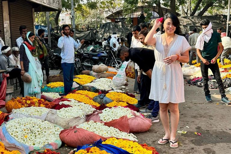 &quot;Jaipur&#039;s Living Heritage: A Walk Through Time&quot;Jaipur By Walk: Flower Market, Temples &amp; Royal Landmarks