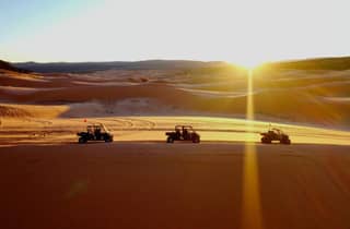 Kanab: Korallenrosa Sanddünen UTV, Slot Canyon & Sand Surfing