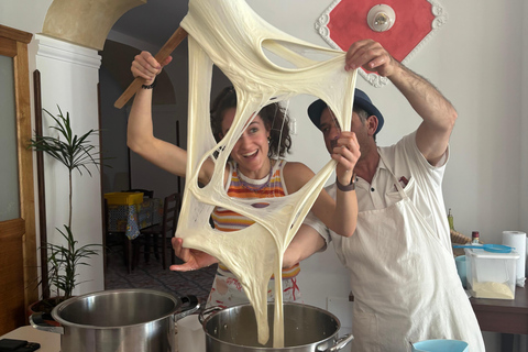 Pianillo: Corso di cucina con pasta, mozzarella e tiramisù