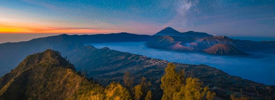 Probolinggo : expédition à l'aube vers le mont Ijen pour admirer le lever du soleil
