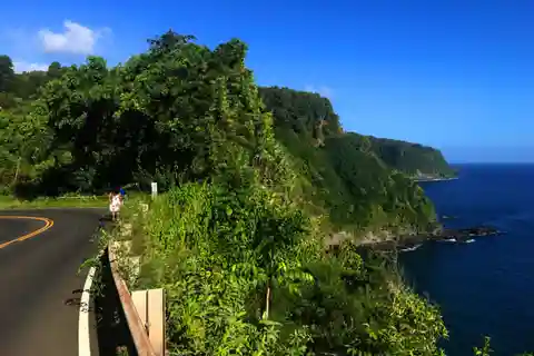 Maui: West Maui Tour with Breakfast and Lunch